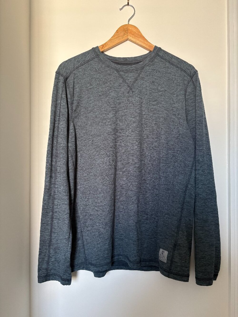 Rugged Elements Men’s Large Gray Long Sleeve Crewneck T-Shirt